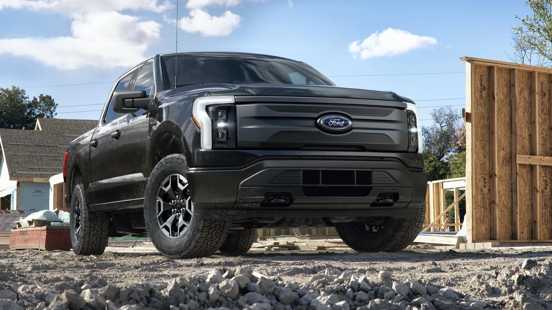 2022 ford f 150 lightning pro 4.jpeg