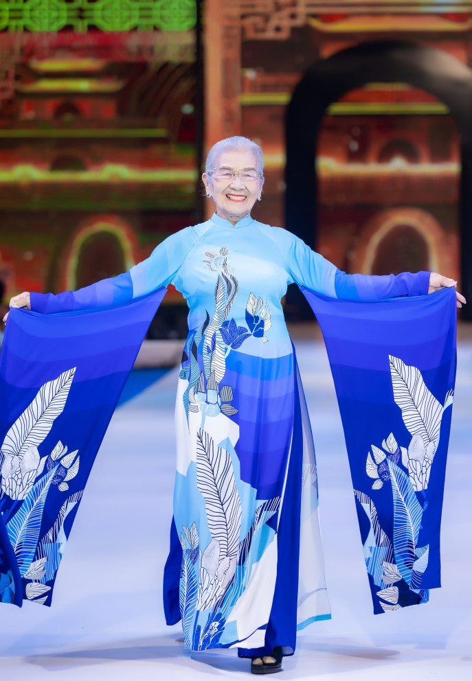 batch ddn cd7360.jpg