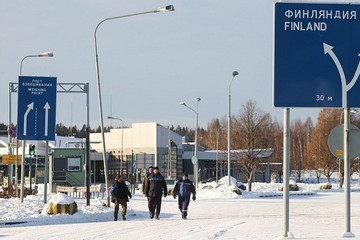 Phần Lan mở lại biên giới với Nga