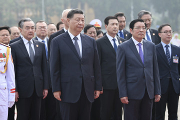 Tổng Bí thư, Chủ tịch Trung Quốc vào Lăng viếng Chủ tịch Hồ Chí Minh