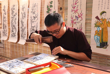Traditional market revives Dong Ho folk paintings