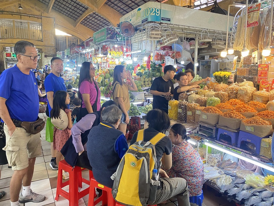 ben thanh market.jpg