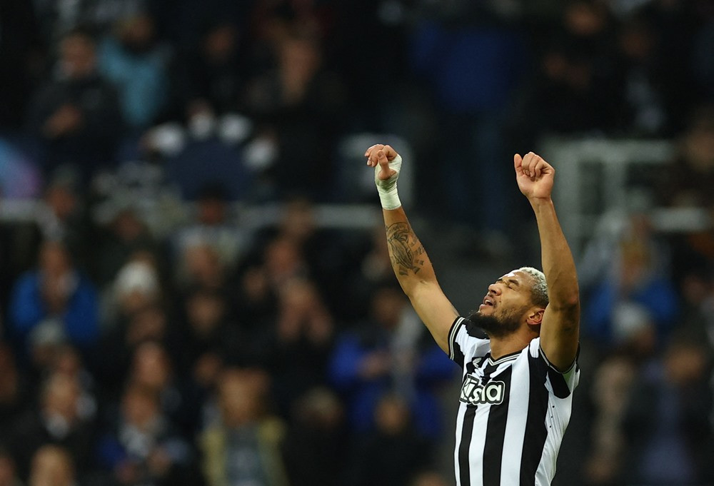 newcastle vs milan 5.jpg