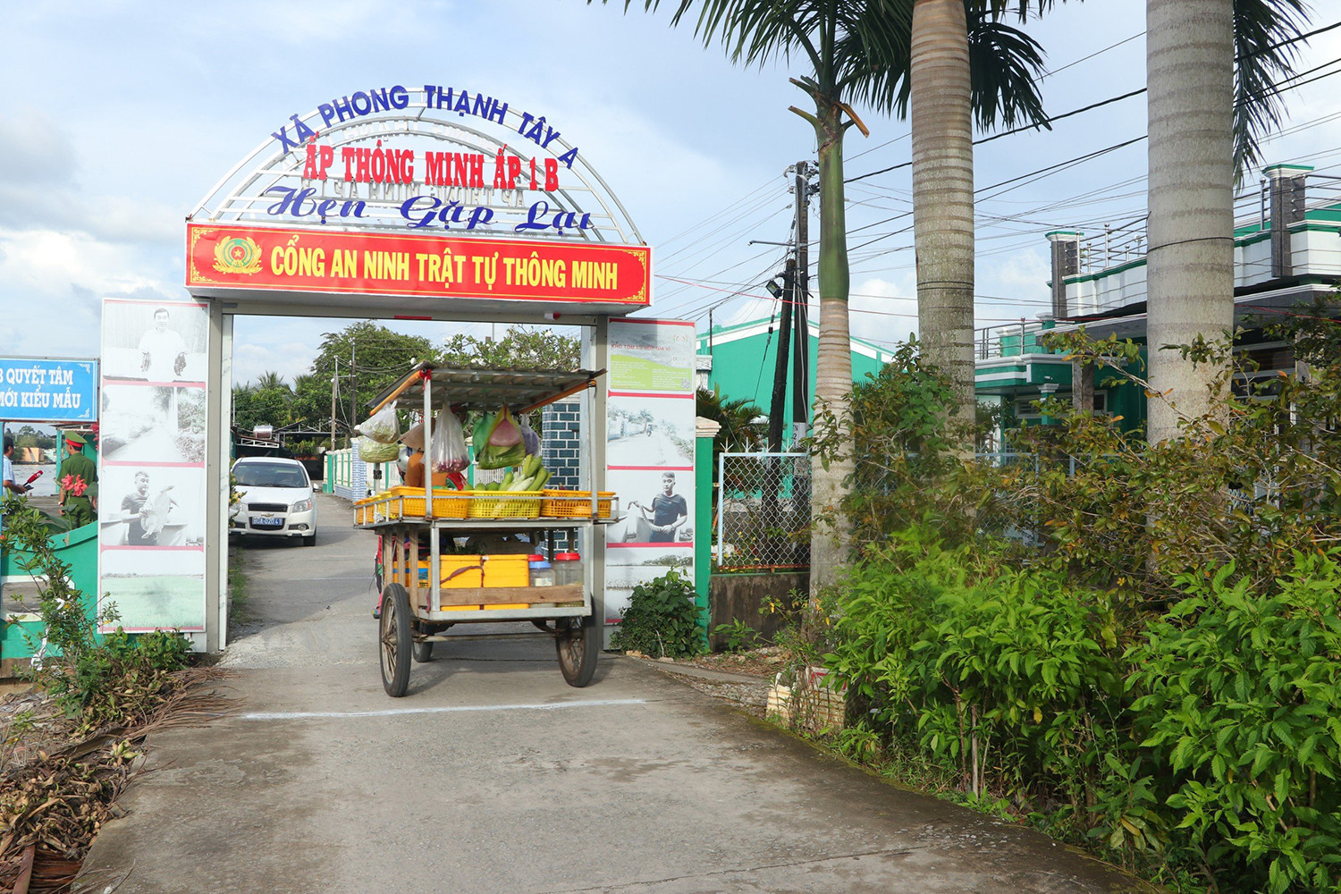 Cổng làng thông minh góp phần phòng ngừa và làm giảm tội phạm.