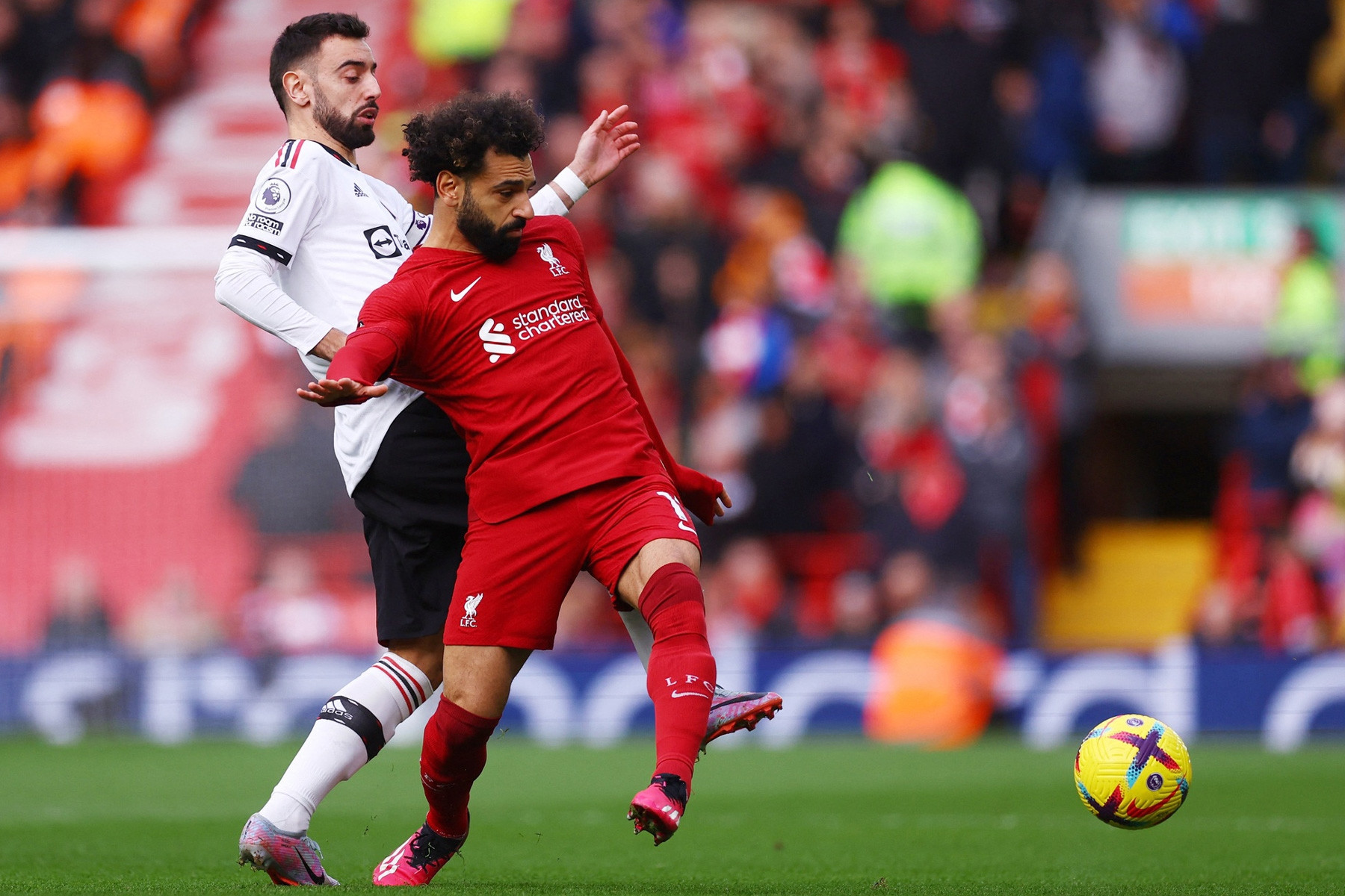 MU đấu Liverpool: Erik ten Hag run rẩy