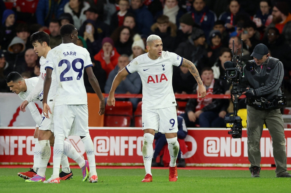 Kết quả bóng đá Anh vòng 17: Những diễn biến bất ngờ và kết quả nổi bật