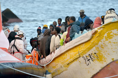 Chìm tàu ở ngoài khơi Libya, 61 người thiệt mạng