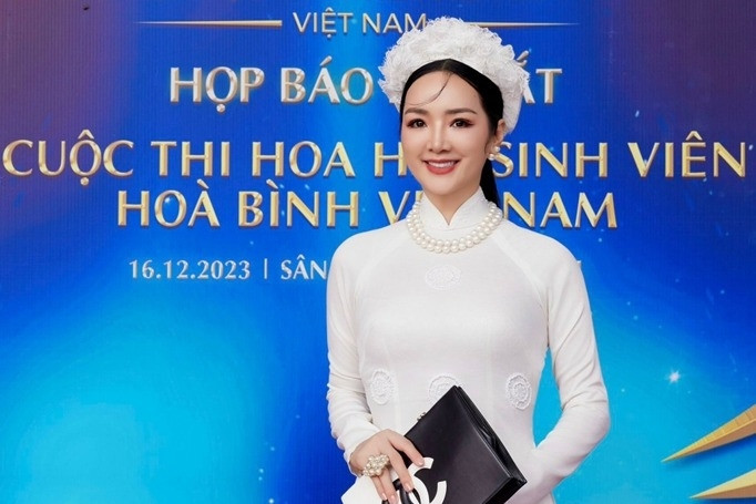 Hoa hậu Giáng My 'lão hoá ngược' ở tuổi 52