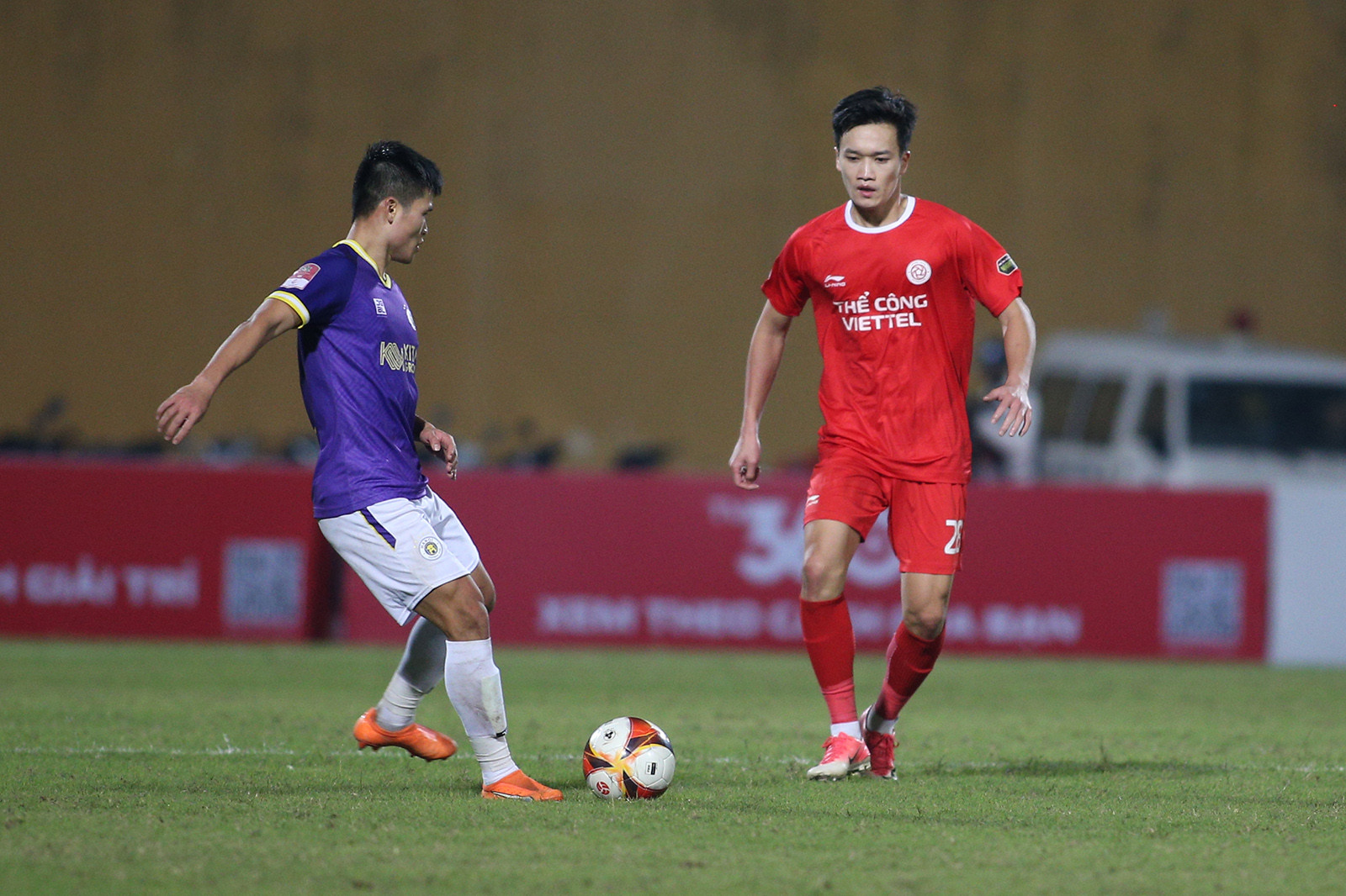 the cong viettel ha noi 1.jpg