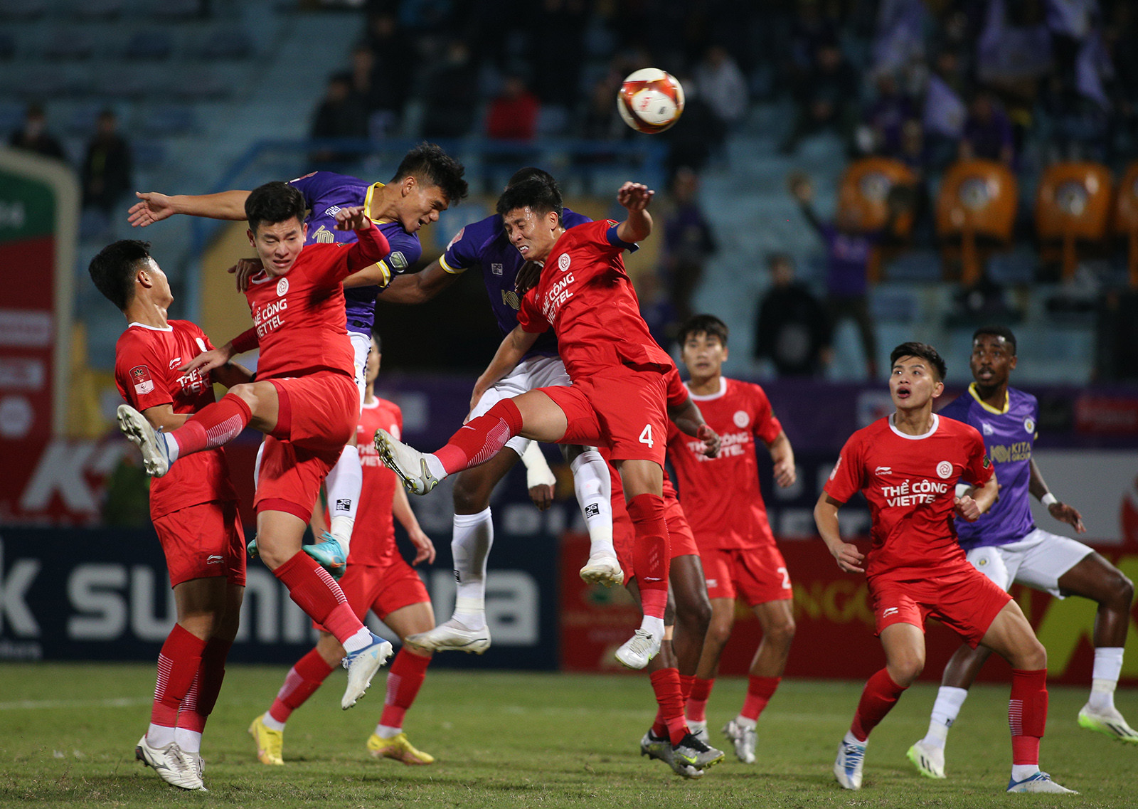 the cong viettel ha noi 4.jpg