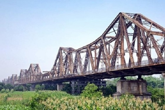 France funds EUR700,000 for Long Bien Bridge renovation study