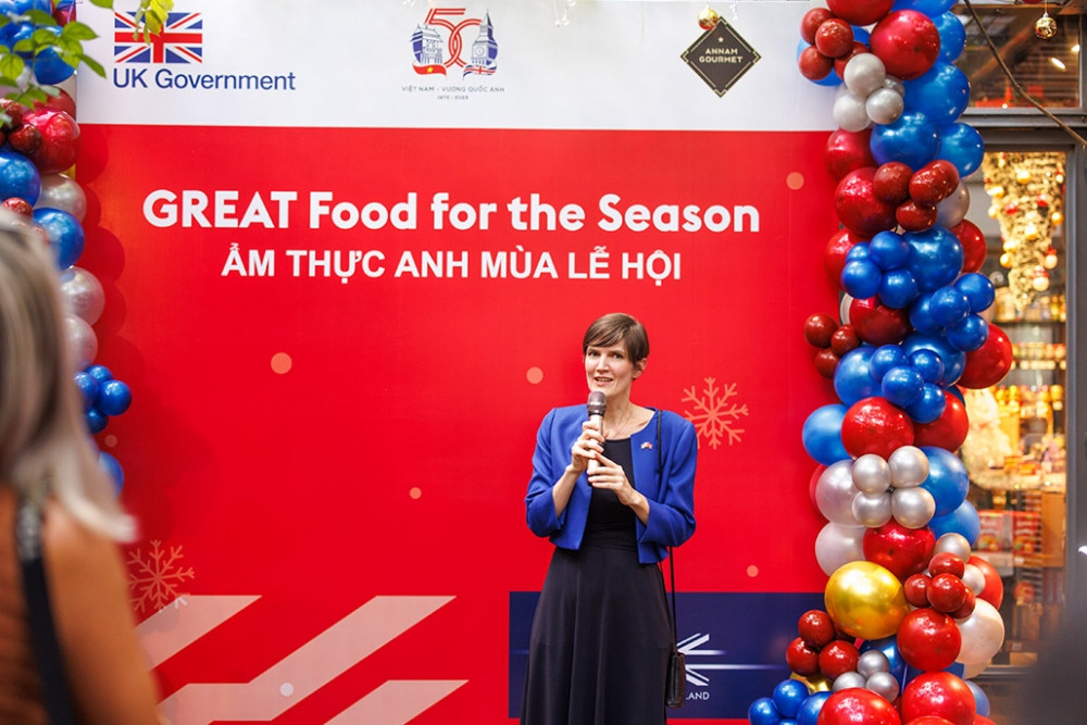hcm city celebrates christmas with british fare picture 1