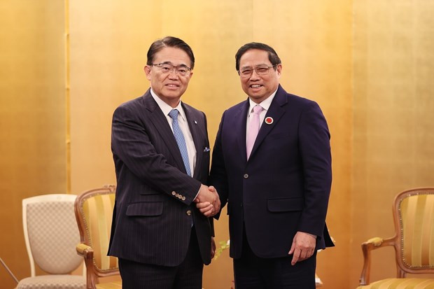 PM Pham Minh Chinh receives governors of Japanese prefectures hinh anh 1