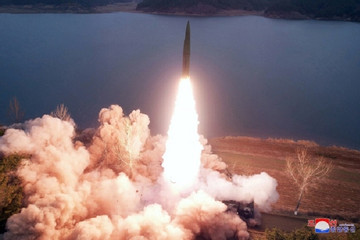 Triều Tiên phóng tên lửa đạn đạo tầm xa sau khi chỉ trích Mỹ, Hàn Quốc