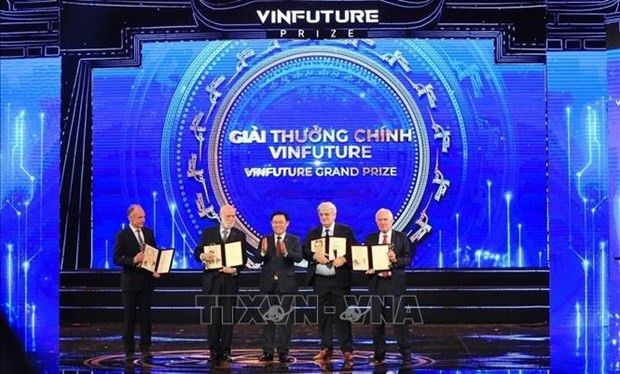 VinFuture Sci-Tech Week opens hinh anh 1