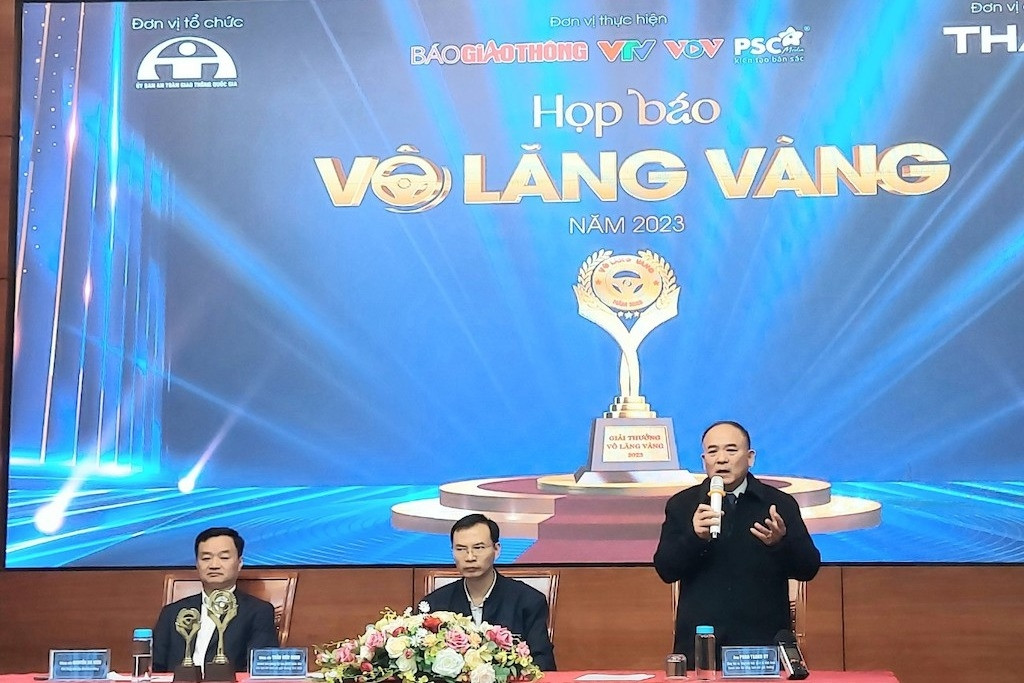 20 tập thể, 50 cá nhân đạt giải thưởng ”Vô lăng vàng” năm 2023