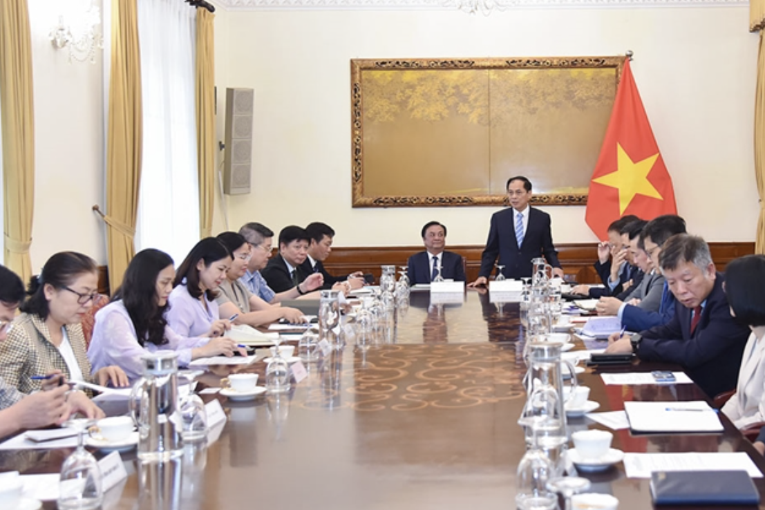 Đẩy mạnh ngoại giao kinh tế tiếp tục viết nên nhiều câu chuyện thành công trong giai đoạn phát triển mới
