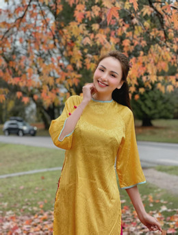 hoa-hau-diem-huong-o-nha-thue-lam-phun-xam-ban-hang-online-tai-canada-752