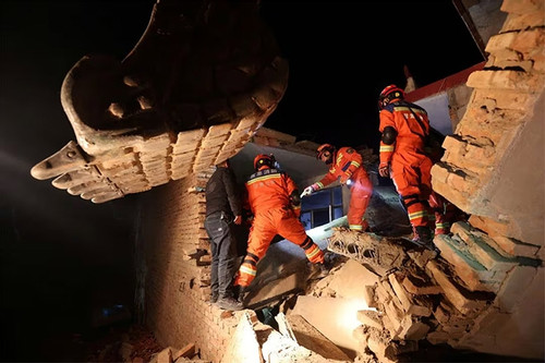 Toàn cảnh động đất mạnh ở Trung Quốc, số người thiệt mạng tiếp tục tăng