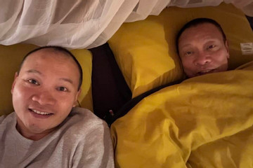 Chí Trung hạnh phúc bên bạn gái, MC Lại Văn Sâm lần đầu 'dạt nhà' cùng con trai