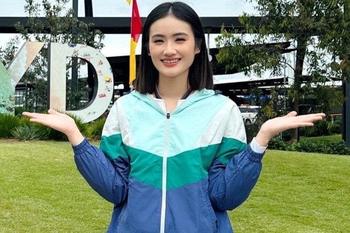Cuộc sống của Hoa hậu Ý Nhi sau 1 tháng du học, nhan sắc gây bất ngờ