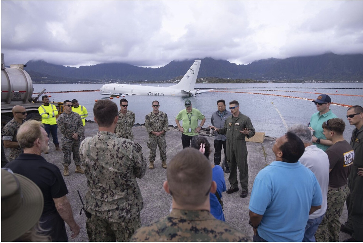 máy bay tuần tra.jpg