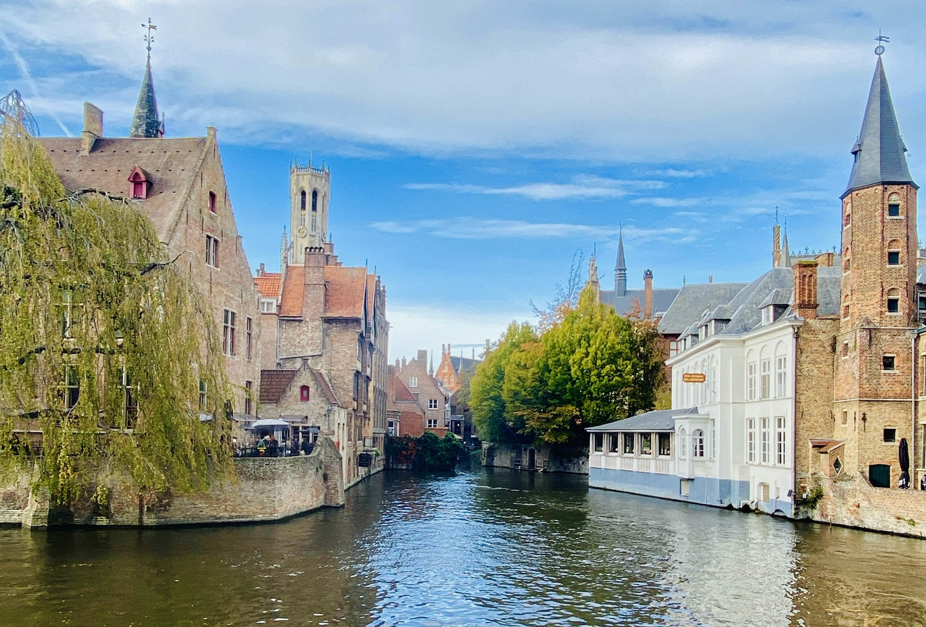 Bruges: Nàng thơ say ngủ của Bỉ, không màng tỉnh giấc dù nghìn năm đã qua