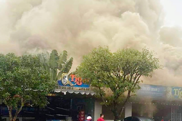 Cháy nhà hàng hải sản ở TP Vinh, Nghệ An