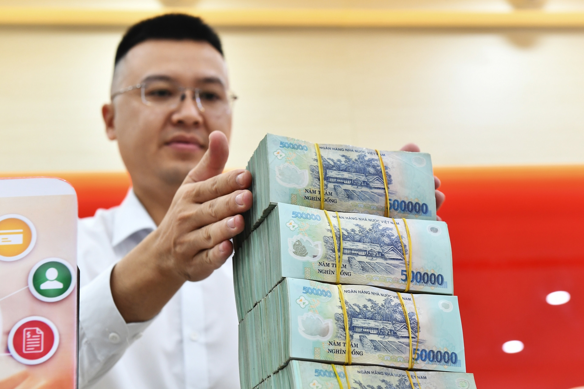 Chốt phương án tăng lương tối thiểu vùng 6% trình Chính phủ