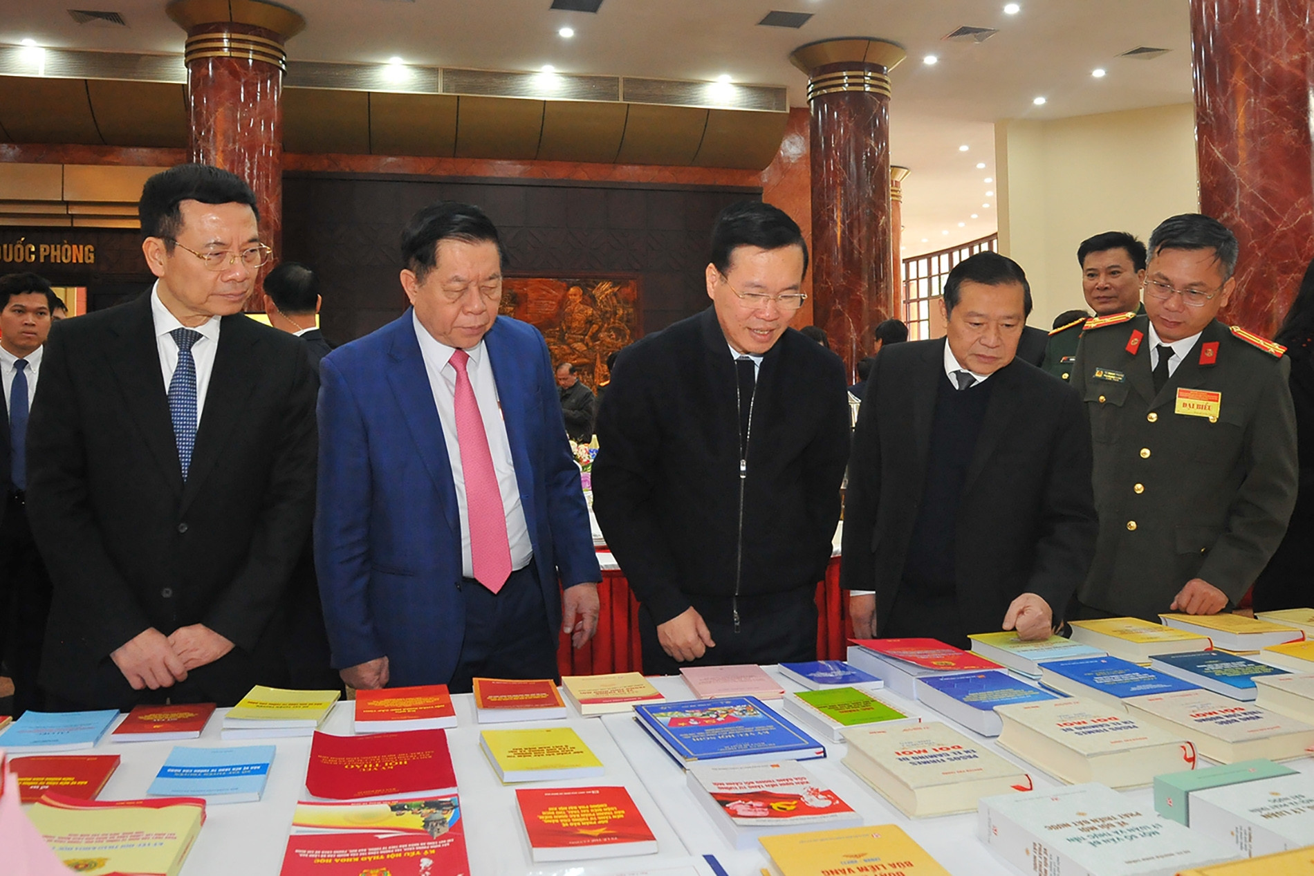 Chủ tịch nước: Tạo thế trận lòng dân trong bảo vệ nền tảng tư tưởng của Đảng