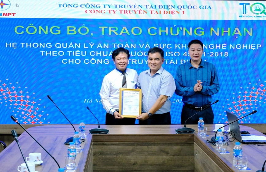 Công ty Truyền tải điện 1 đạt chứng nhận ISO 45001:2018