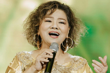 NSND Thanh Hoa tham gia đêm nhạc đặc biệt ở tuổi 73