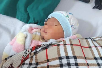 Bé gái sơ sinh bị bỏ rơi trong đêm rét buốt ở Quảng Ninh