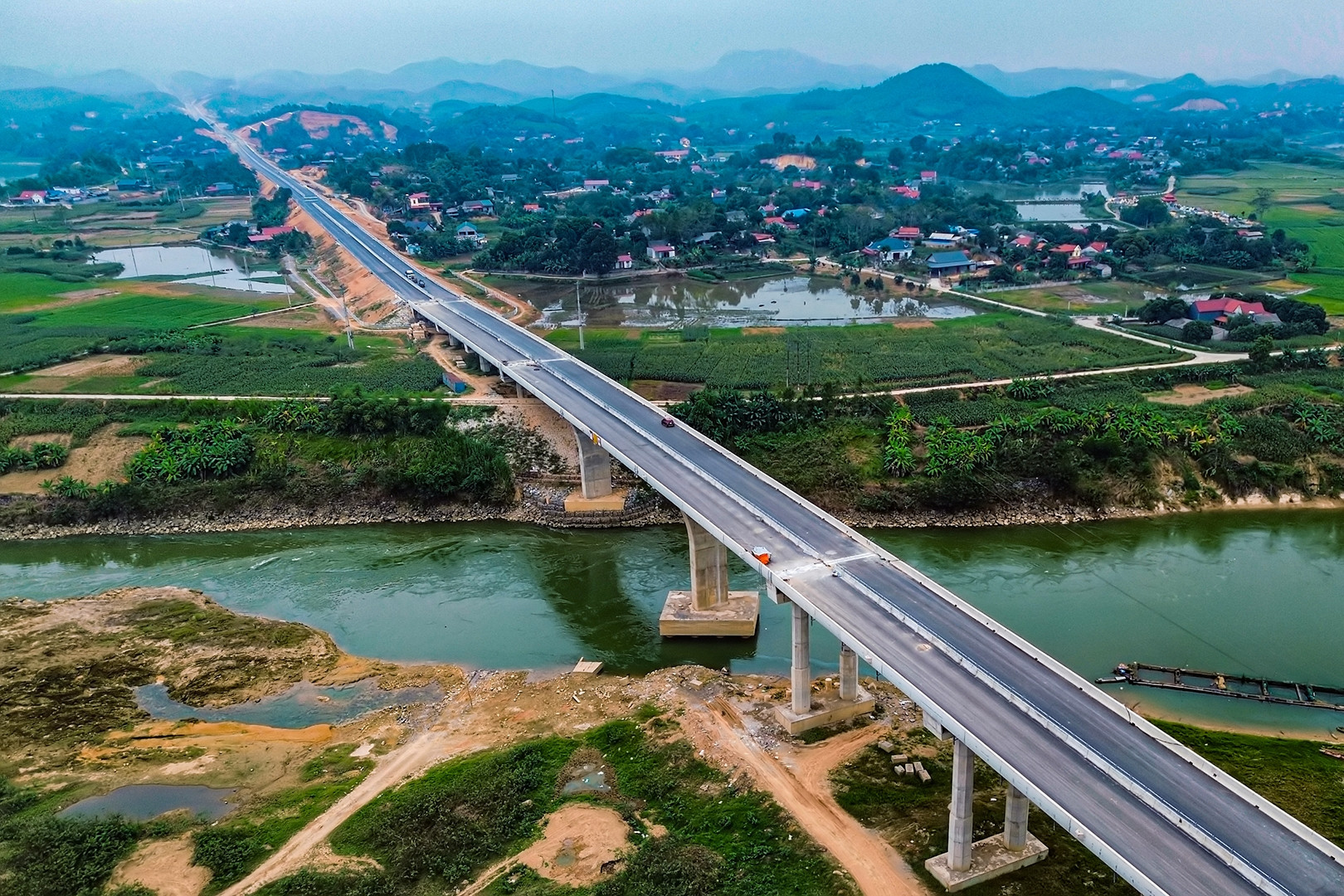 Cao tốc Tuyên Quang - Phú Thọ hơn 3.700 tỷ đồng trước ngày thông xe