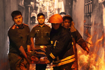 Cháy chung cư mini khiến 56 người thiệt mạng