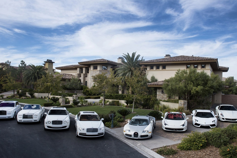 Floyd Mayweather mua 9 chiec xe tri gia 1 trieu USD anh 2