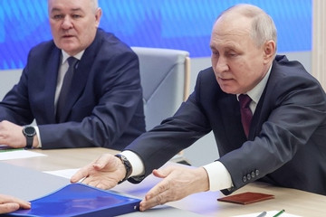 Ông Putin đã có bao nhiêu 'đối thủ' trên đường đua tranh cử tổng thống Nga?