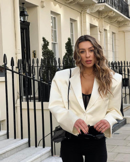 snapinstaapp-411191316-18401152927037061-5562998379677743582-n-1080-251