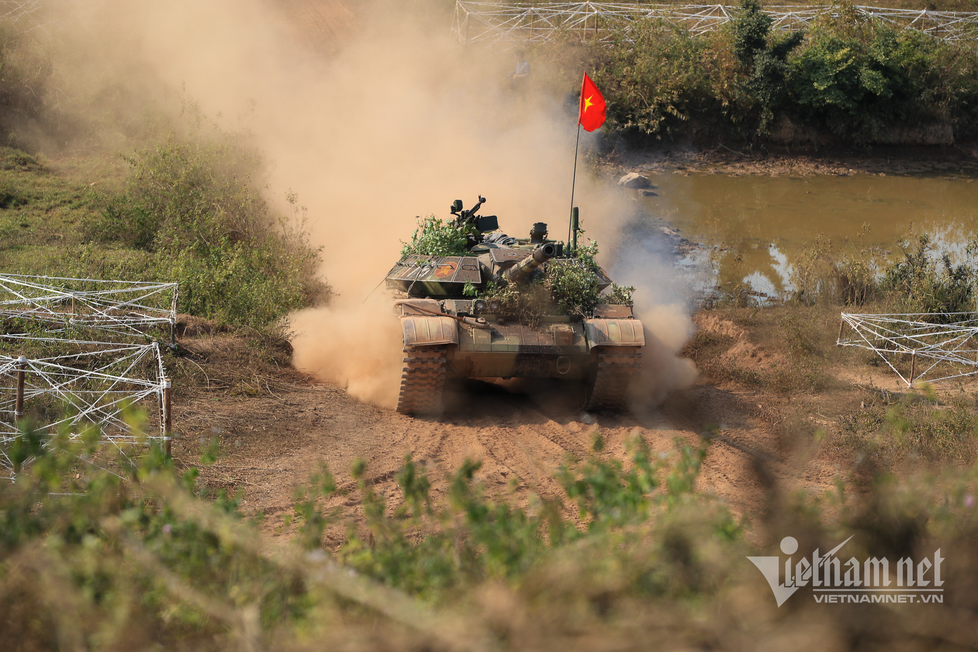 2 lu doan xe tang 0386.jpg