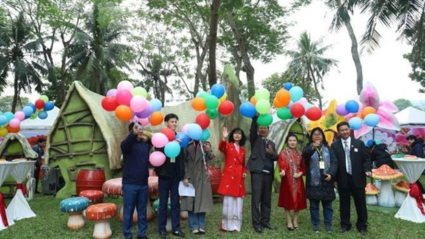 Hanoi Flower Land festival opens hinh anh 1