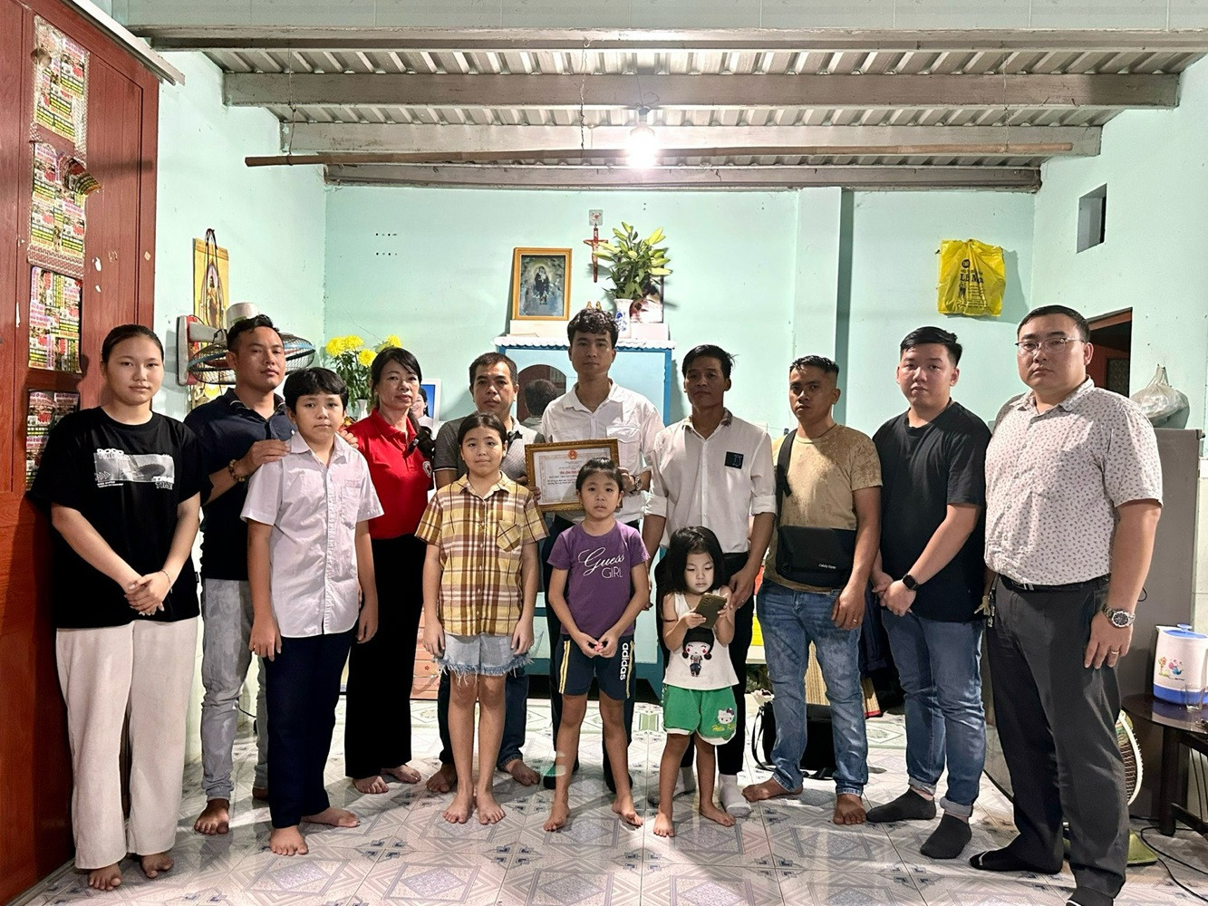 hoan canh kho khan 2.jpg