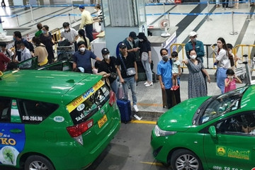 Ngăn chặn nạn ‘chặt chém’ ở sân bay Tân Sơn Nhất dịp Tết