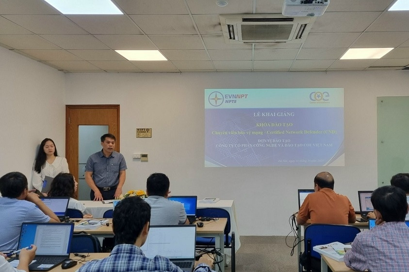 Tăng cường đào tạo an toàn thông tin cho cán bộ điện lực