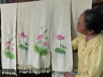 The ancient art of weaving lotus silk