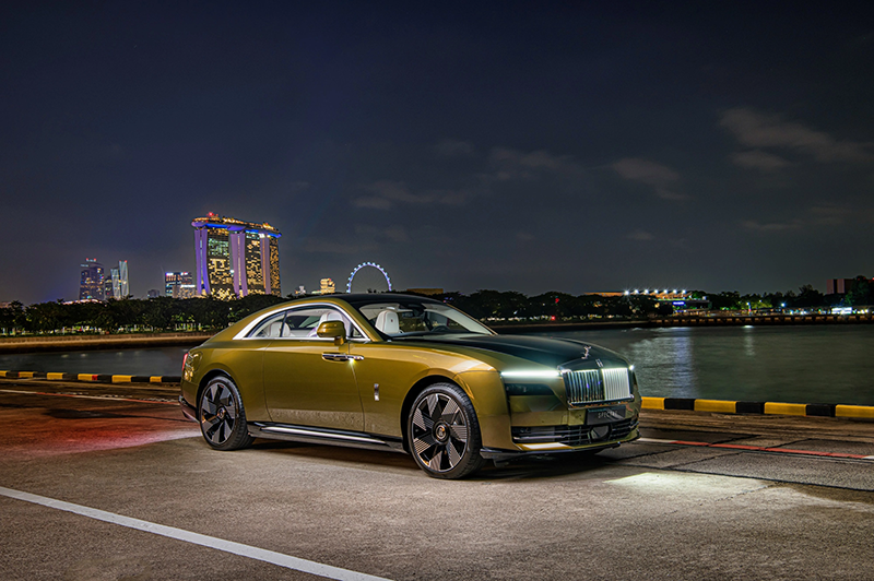 xe dien rolls royce spectre 2023 2024 giaxehoi vn 4 800x532.png
