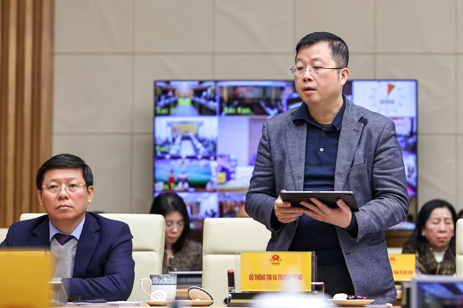 z4998630164645 0d82bb15bcd33e90433561a99edbed11.jpg