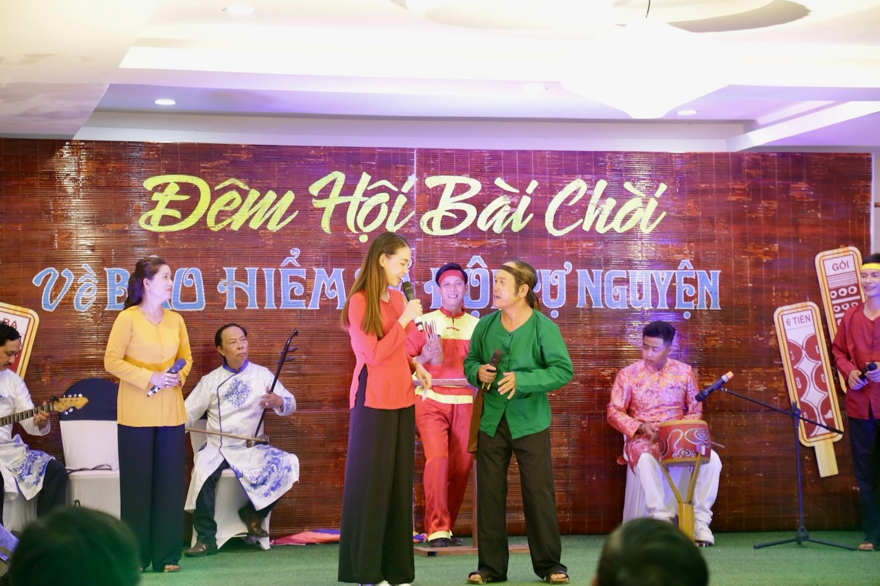 anh 2 bhxh quang nam.jpg