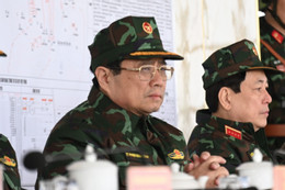 Thủ tướng Phạm Minh Chính dự diễn tập chiến thuật bắn đạn thật tại Quân đoàn 12