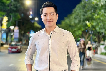 Ca sĩ Nguyễn Phi Hùng tuổi 46 chưa màng chuyện vợ con, vui đời độc thân