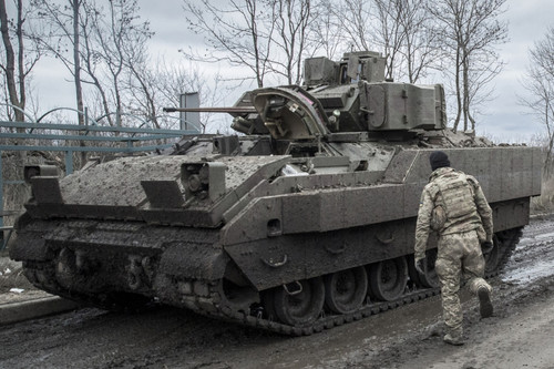 Game thủ để lộ bí mật về xe chiến đấu bộ binh M2A2 Bradley của Mỹ